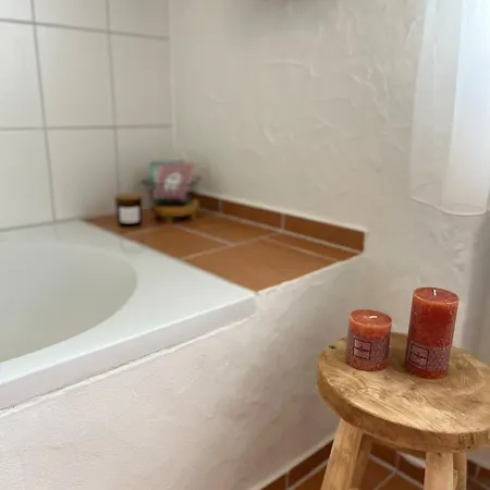 80 Qm Stadtnahes Domizil Im Gruenen Appartement Priesendorf